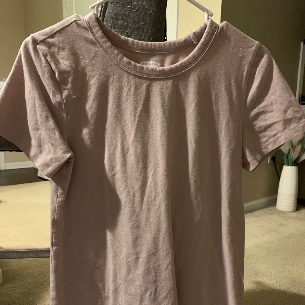 Old navy tee